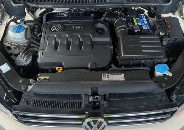 Volkswagen Touran cena 41900 przebieg: 258000, rok produkcji 2017 z Nidzica małe 407